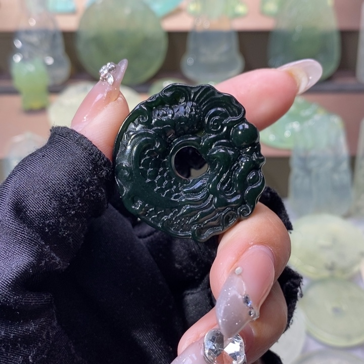 岫玉吊坠未镶嵌吊坠