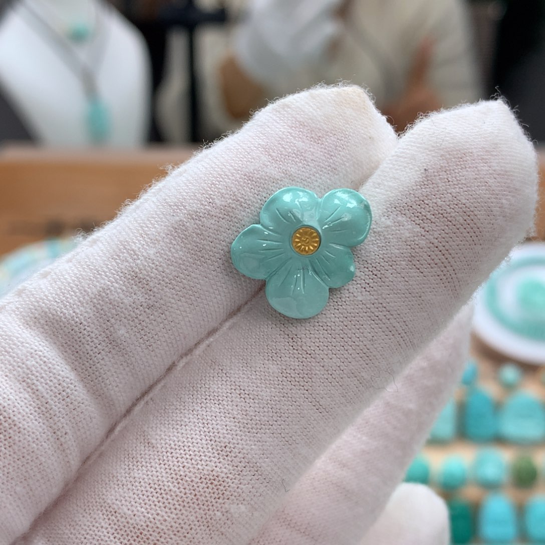 绿松石未镶嵌原矿绿松石花花配饰