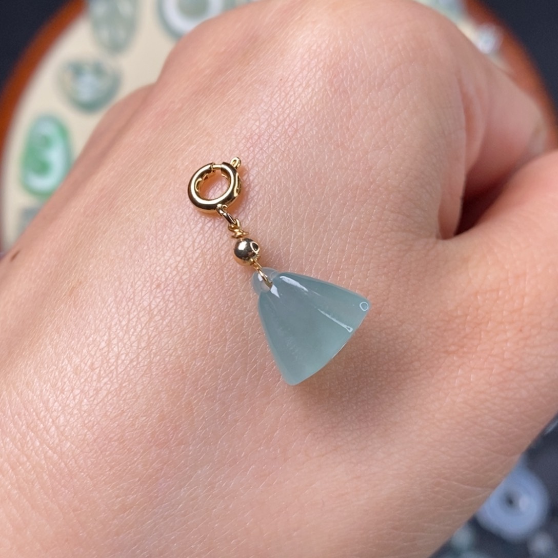 定制翡翠未镶嵌莲蓬