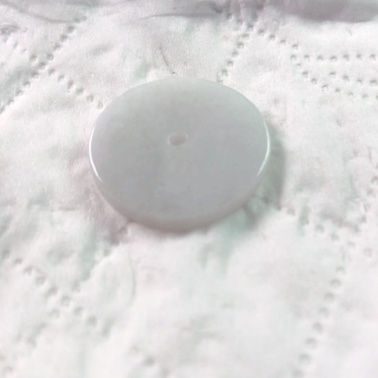 翡翠未镶嵌颈饰吊坠