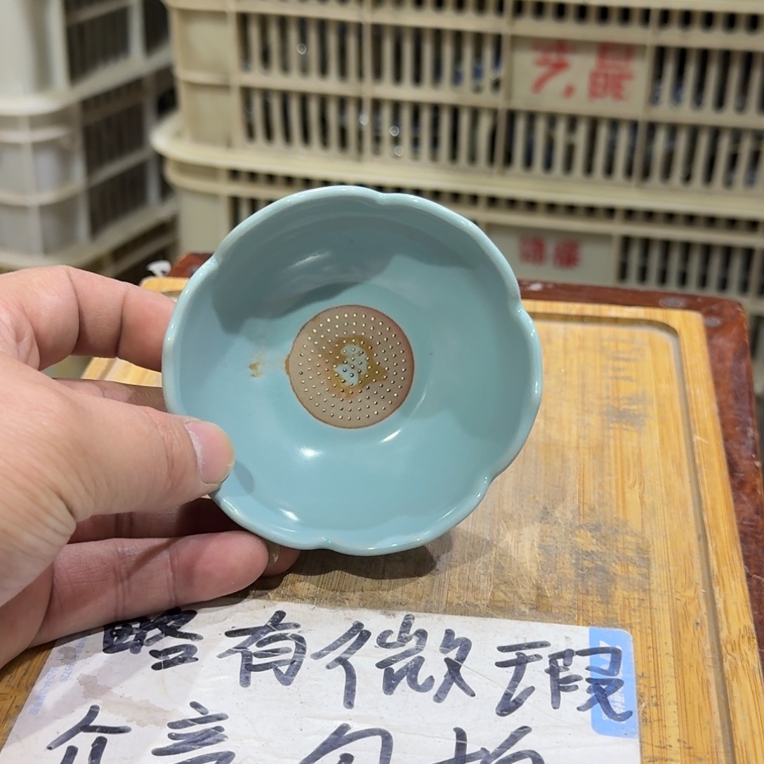 微瑕疵介意勿拍陶瓷器皿H168釉水微瑕疵介意勿拍