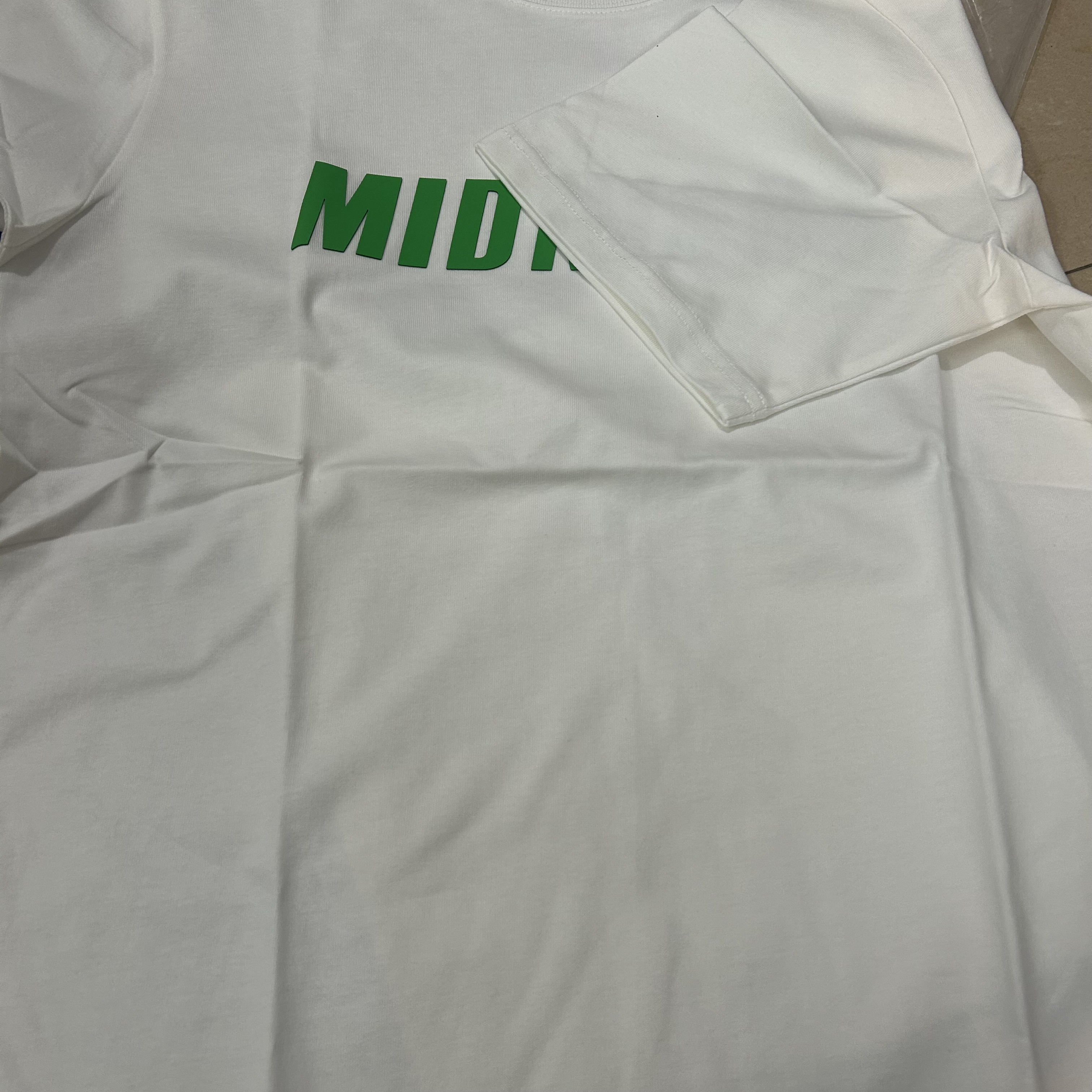 242男女时尚休闲体恤