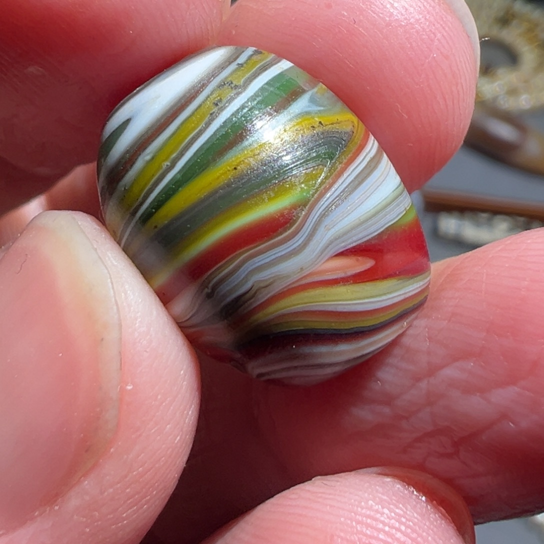 琉璃颈饰各种各样