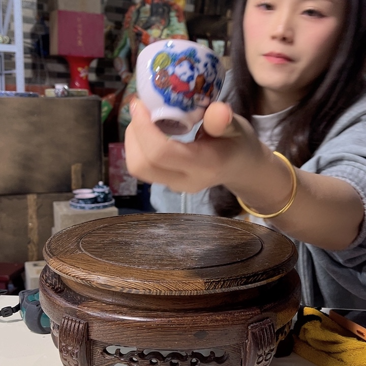 摆件////景德镇陶瓷研究所。