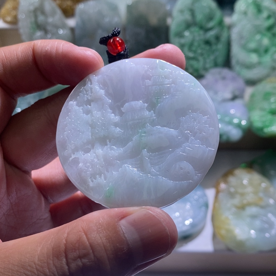 【闪购商品】翡翠颈饰未镶嵌山水