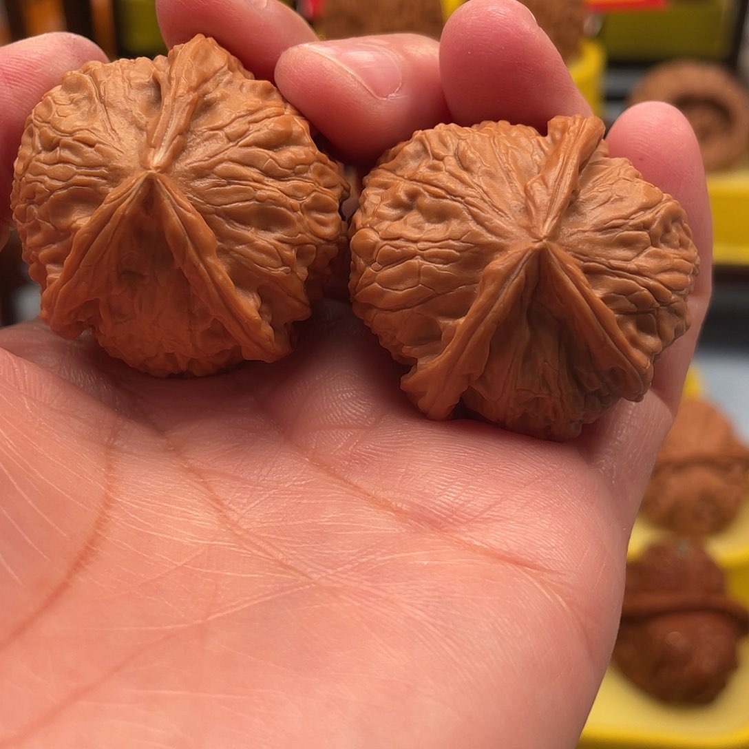 吊坠文玩核桃三棱36