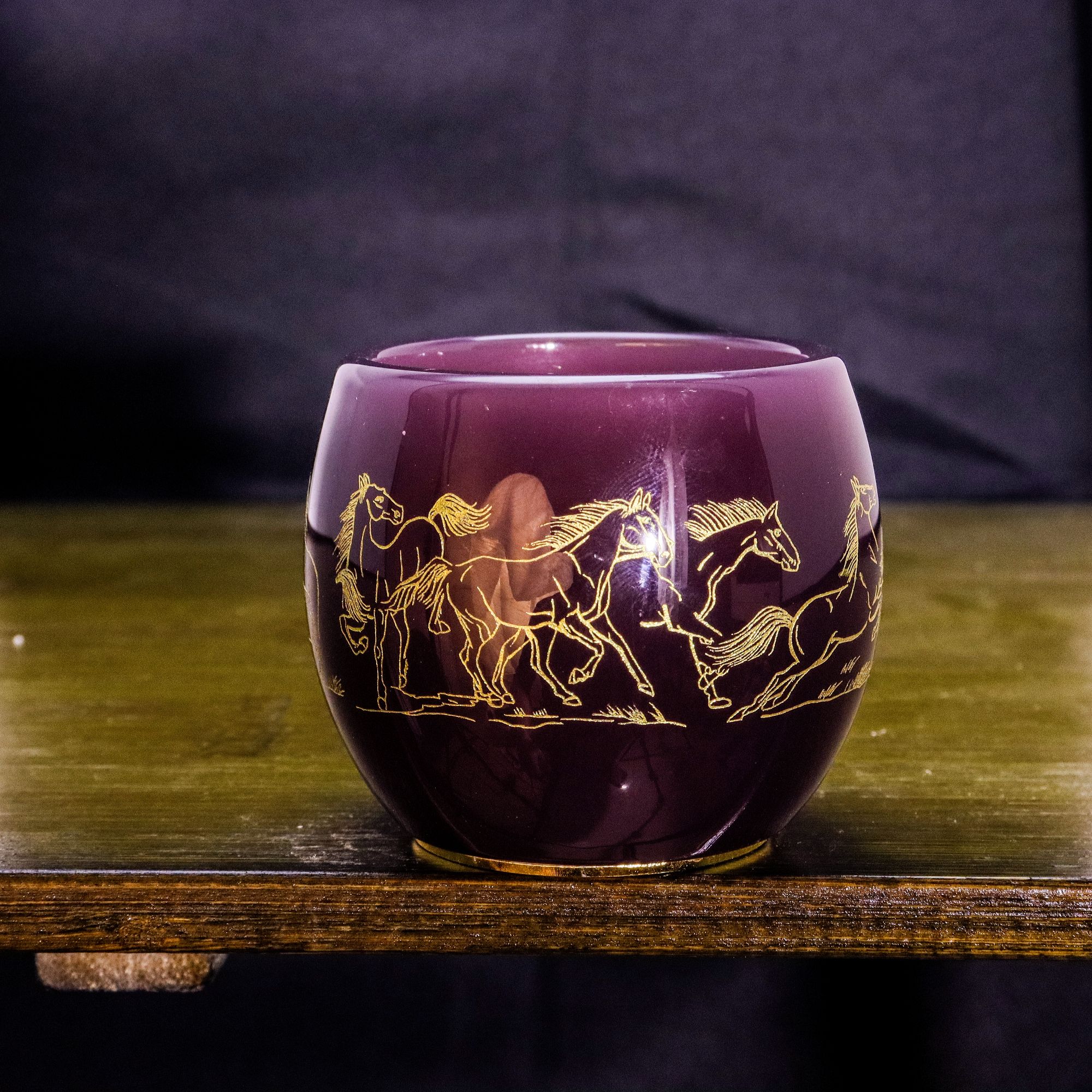 官方正品《刻·八骏图》葡萄紫琉璃功德杯/金底/藏玉系列