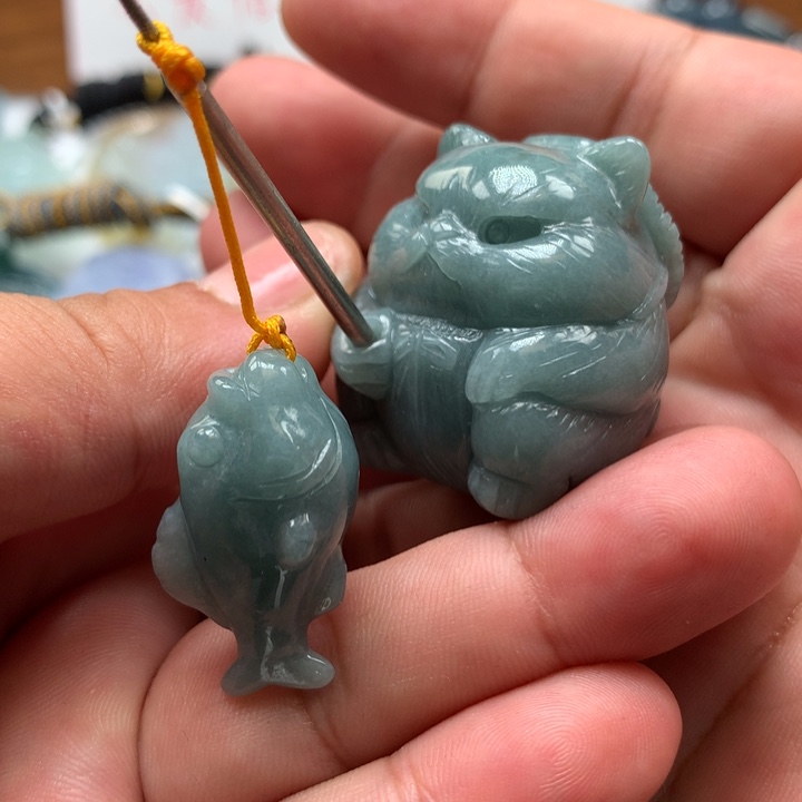 翡翠颈饰未镶嵌保真天然a货翡翠