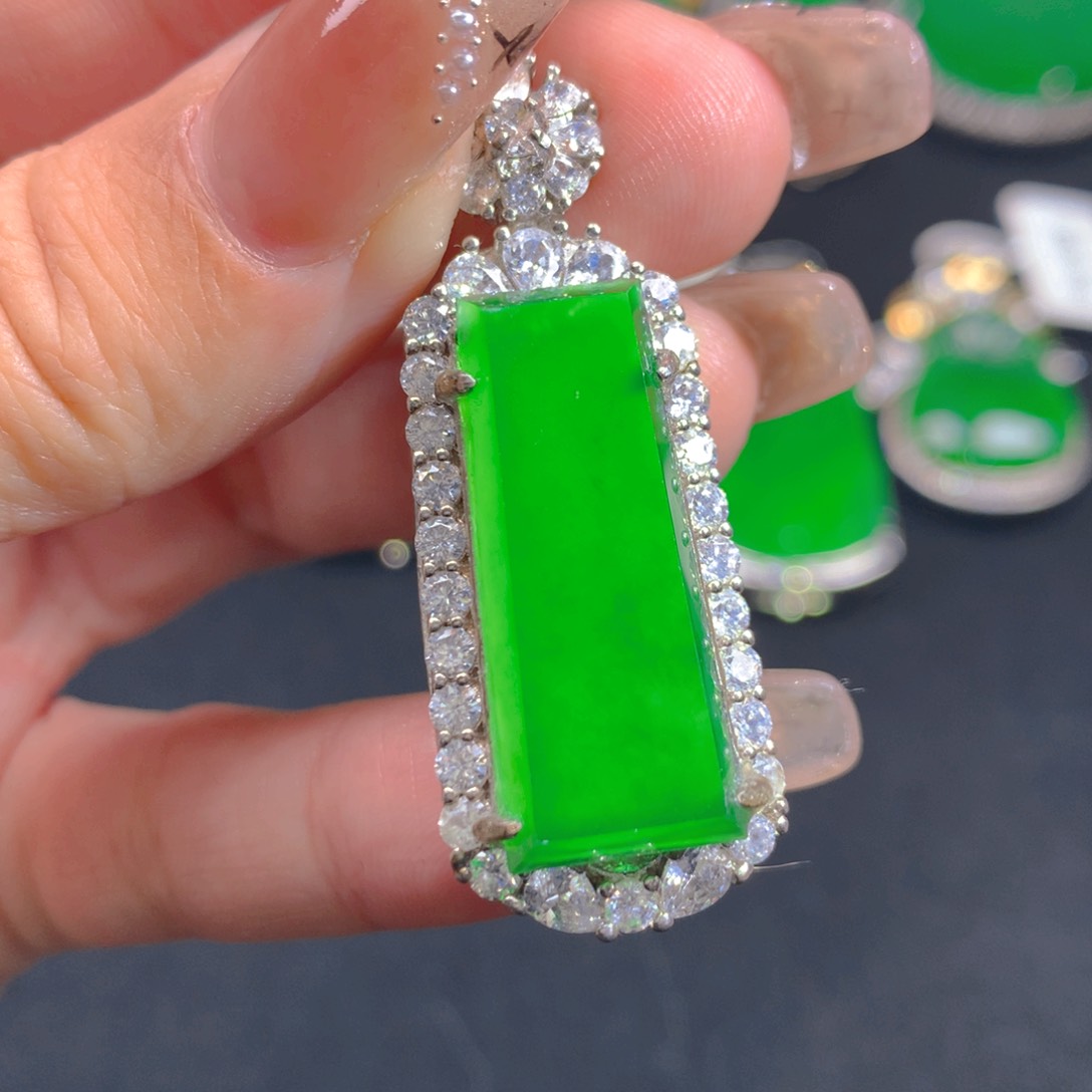 翡翠颈饰银S925镶嵌1111111111