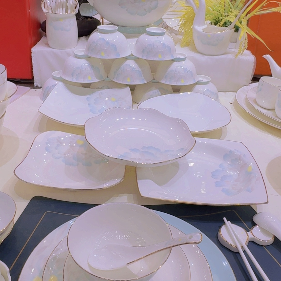 45%以上骨粉骨瓷邂逅米饭碗单拍