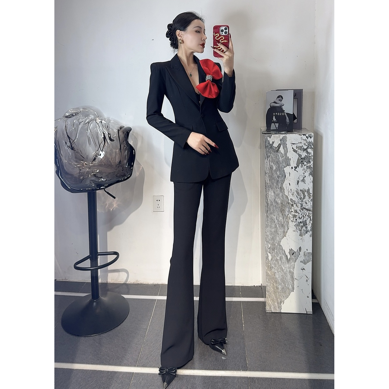 ZEROYK洋气减龄时尚套装春秋设计感大蝴蝶结收腰西装微喇裤两件套