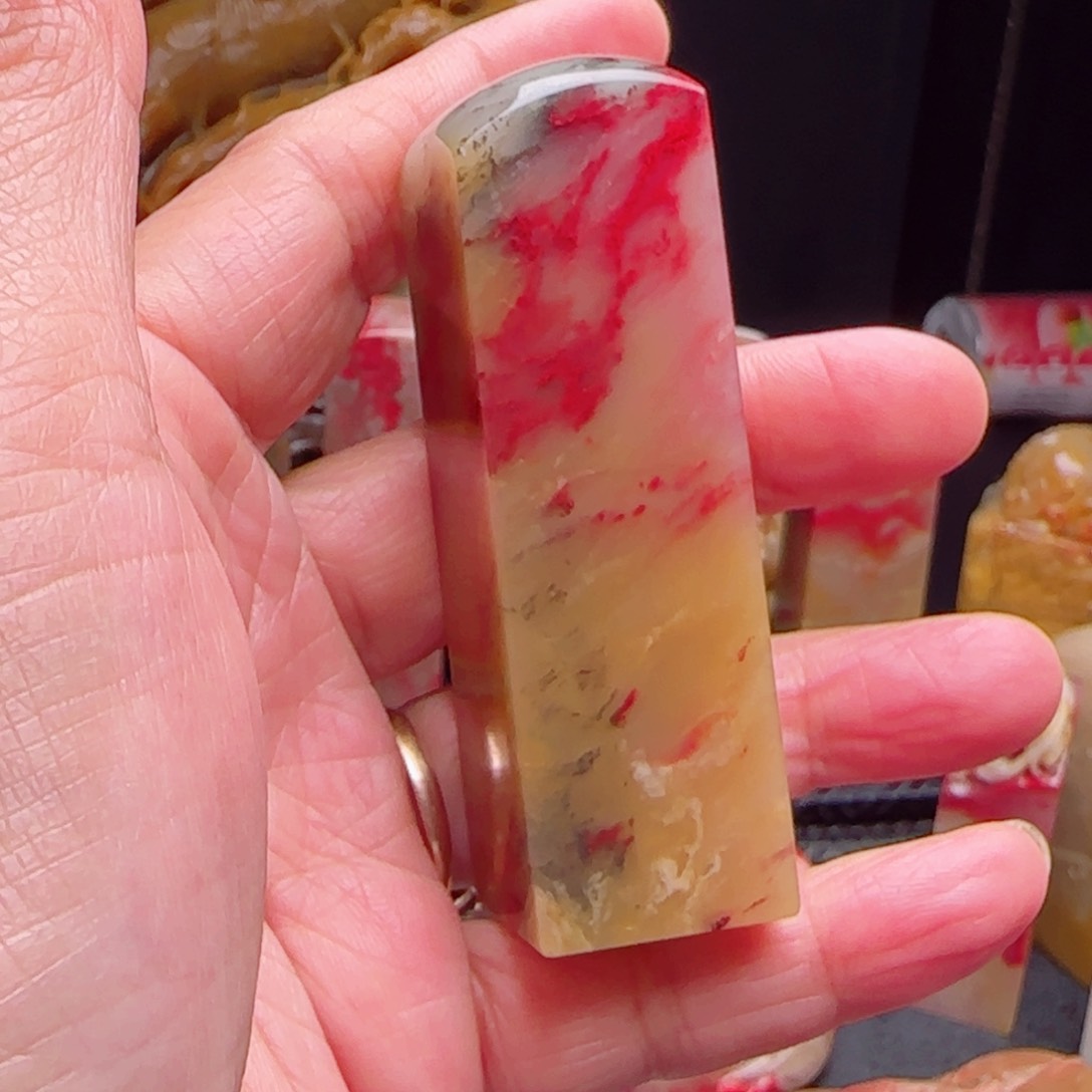 昌化石博*巴林鸡血石