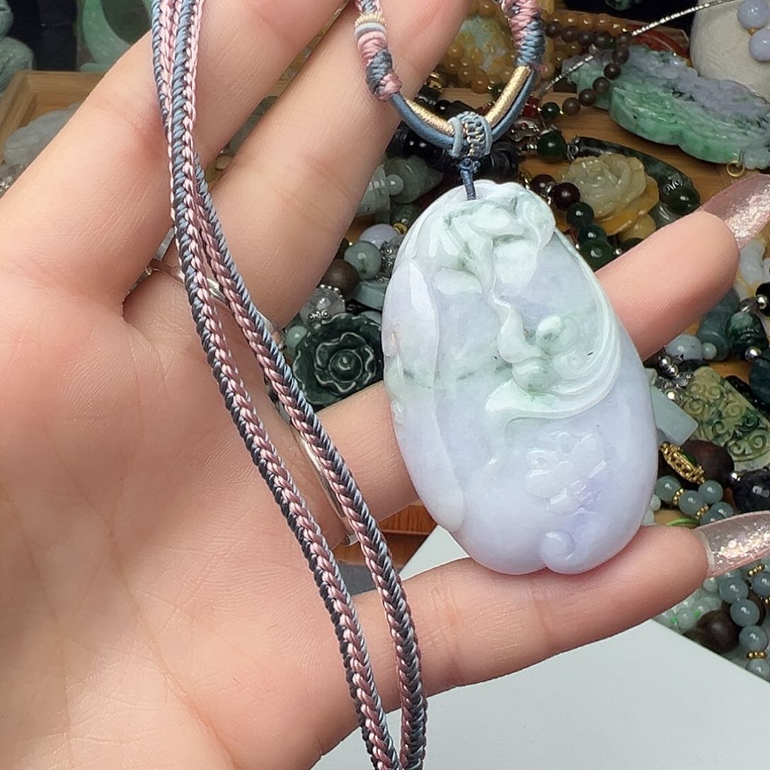 翡翠吊坠(赠链)未镶嵌吊坠