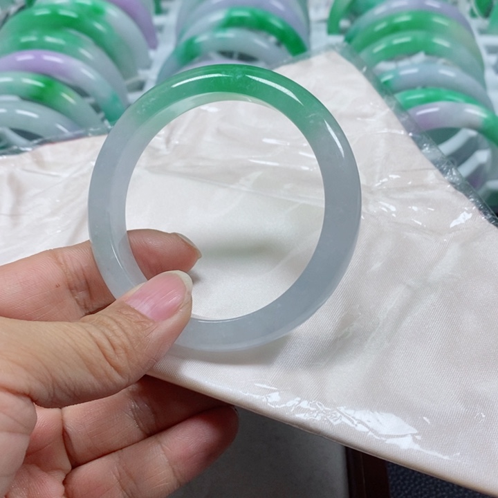 徐***生一物一拍一物一拍手镯