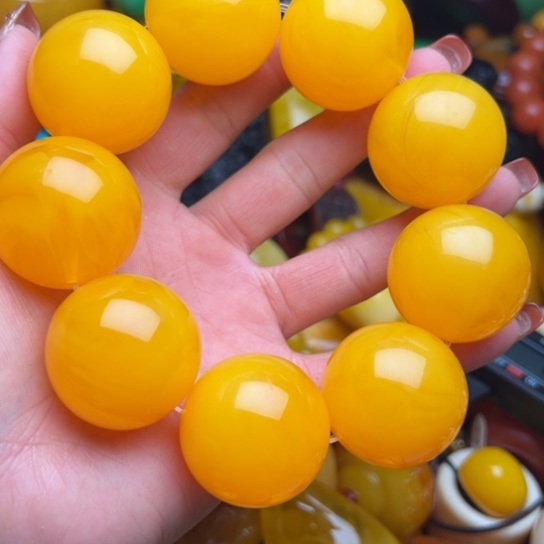 琥珀手串未镶嵌蜜蜡