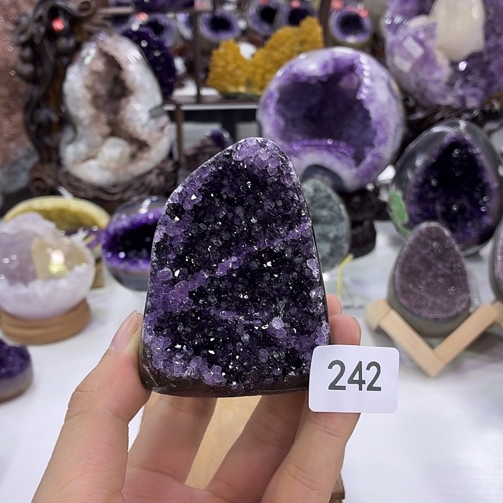大型摆件（非配饰）未镶嵌水晶