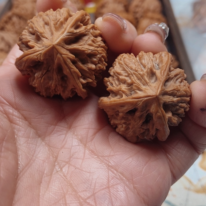 文玩核桃吊坠文山