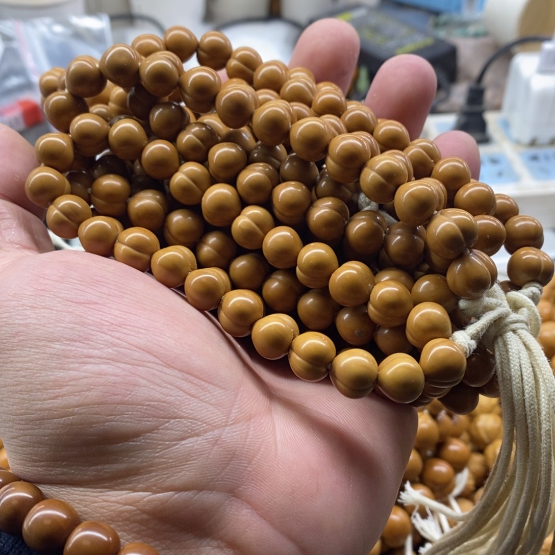 猴头核桃吊坠屁桃