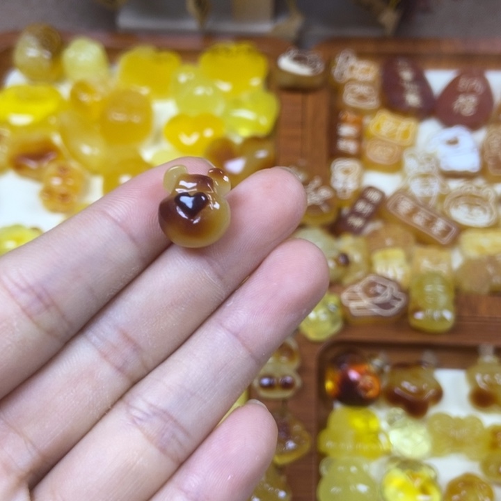 橄榄核吊坠小熊头113