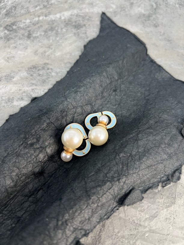 铜合金耳饰 A009仿珍珠耳钉浅蓝色浅金色极简风耳饰素款小巧