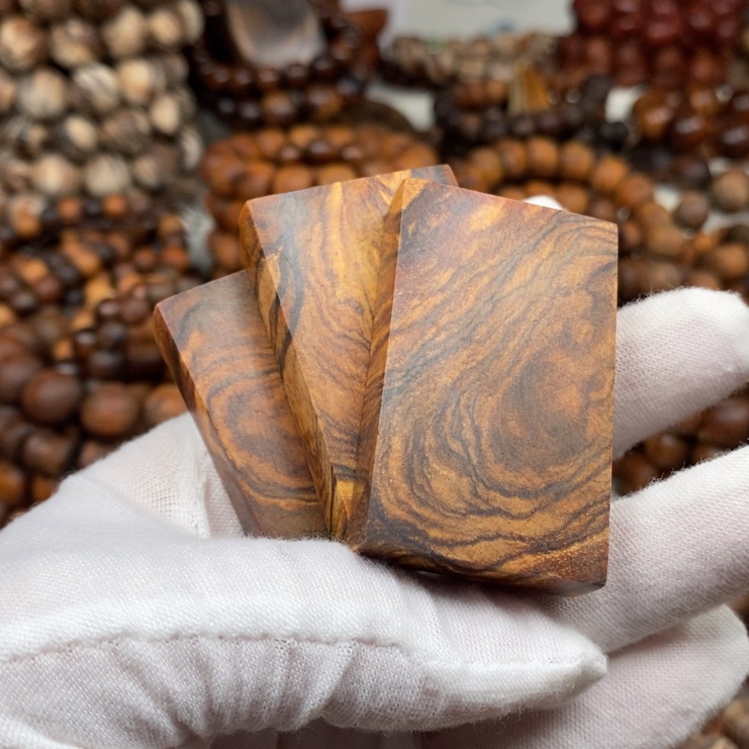 贡木妖花平安无事牌