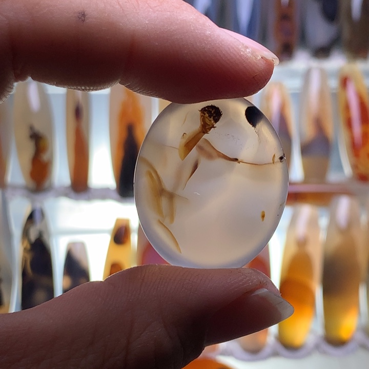 玛瑙/玉髓颈饰未镶嵌157微瑕