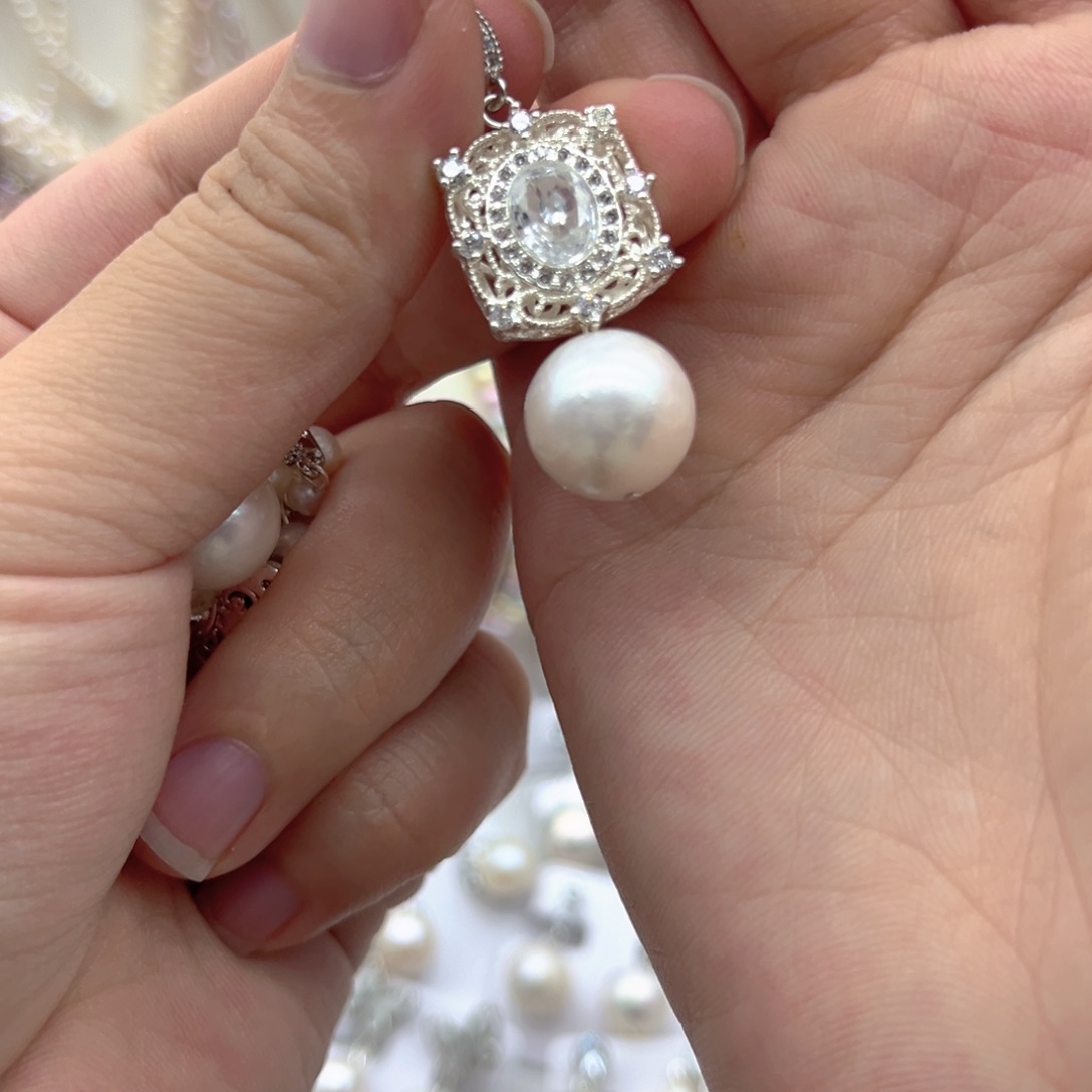 未镶嵌颈饰淡水珍珠