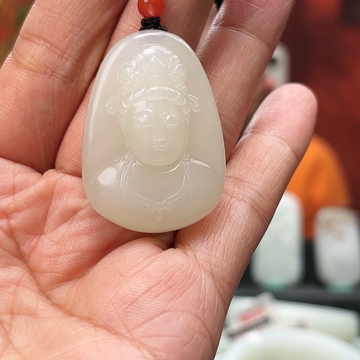 和田玉颈饰未镶嵌