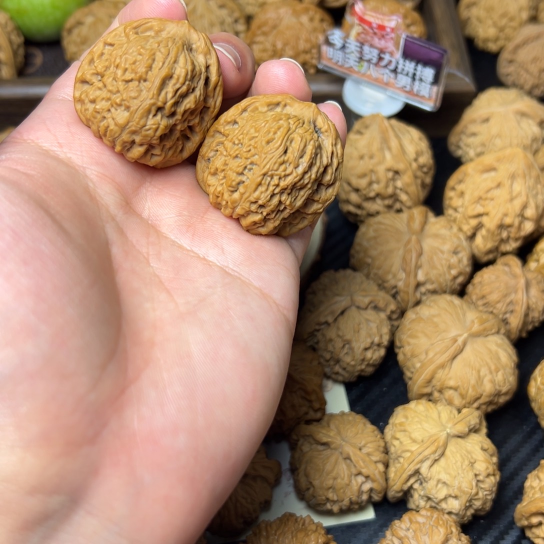 文玩核桃吊坠南疆石