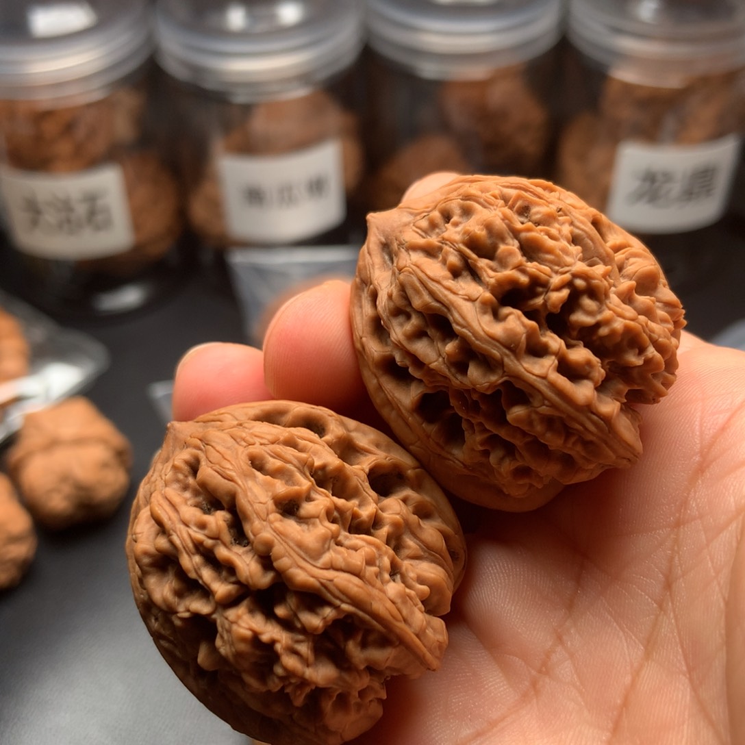 文玩核桃吊坠马蹄