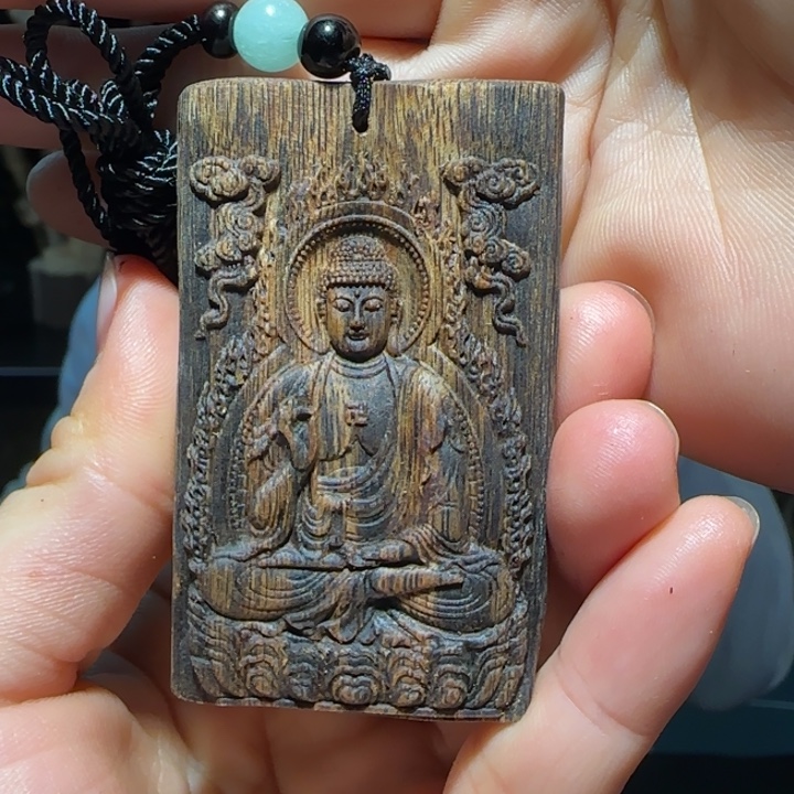 y***,沉香吊坠千里香吊坠19.4克