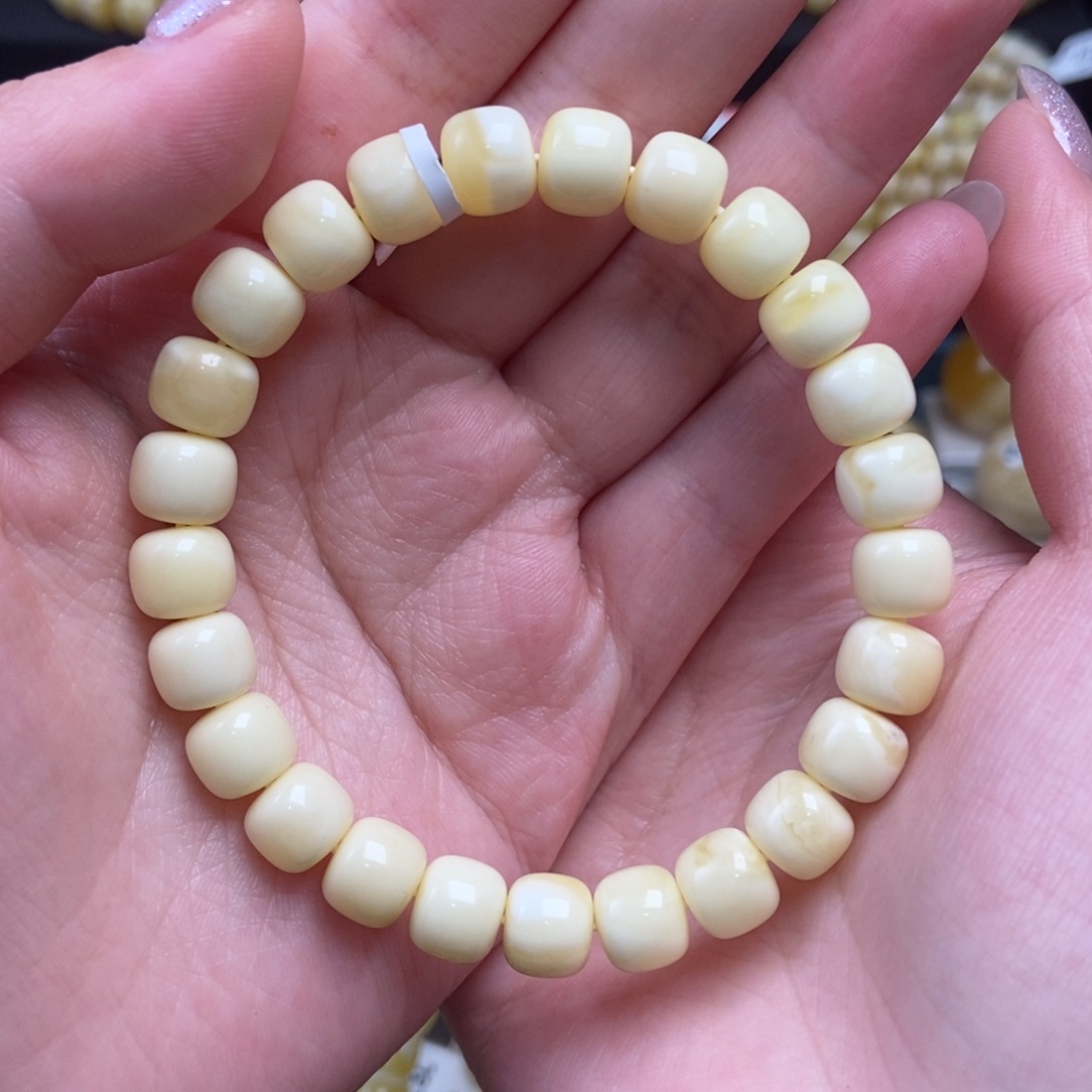 蜜蜡未镶嵌珠宝奇石卡8.6