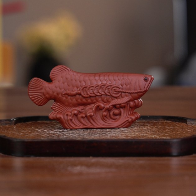 9246 宜兴紫砂茶具大红袍泥料茶宠 金运赤鳞