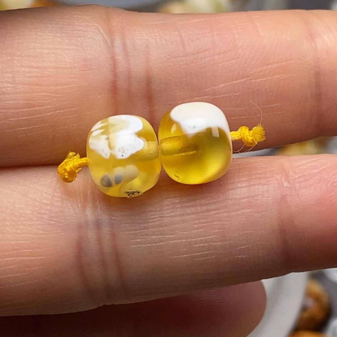 蜜蜡珠宝奇石未镶嵌