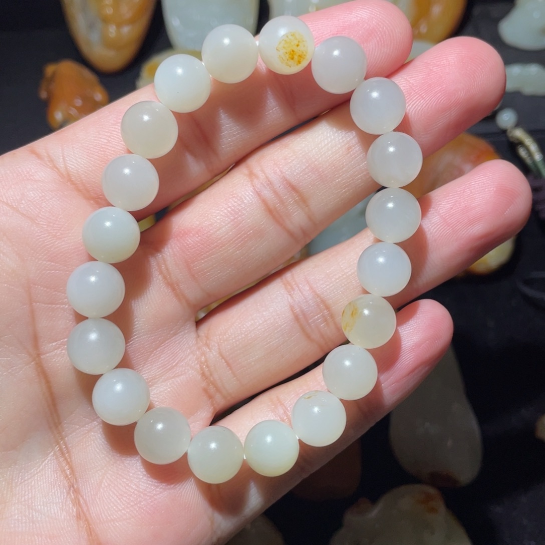 和田玉未镶嵌手串