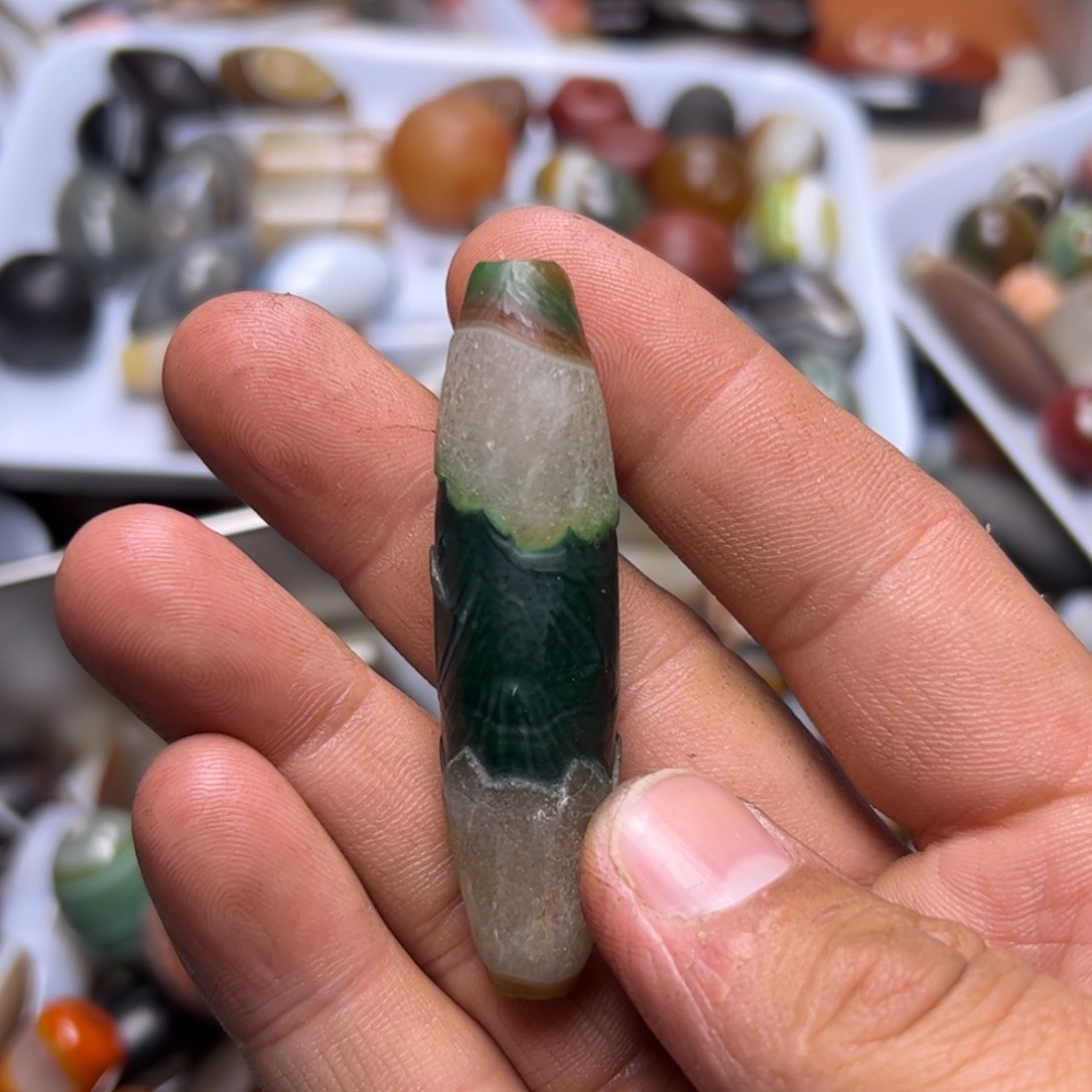 玛瑙/玉髓颈饰合金玄