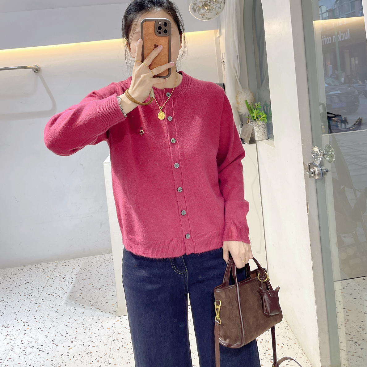 性价比很高小羊毛开衫8266