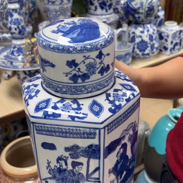 瓷片微瑕。。。。。。。。。。。。。