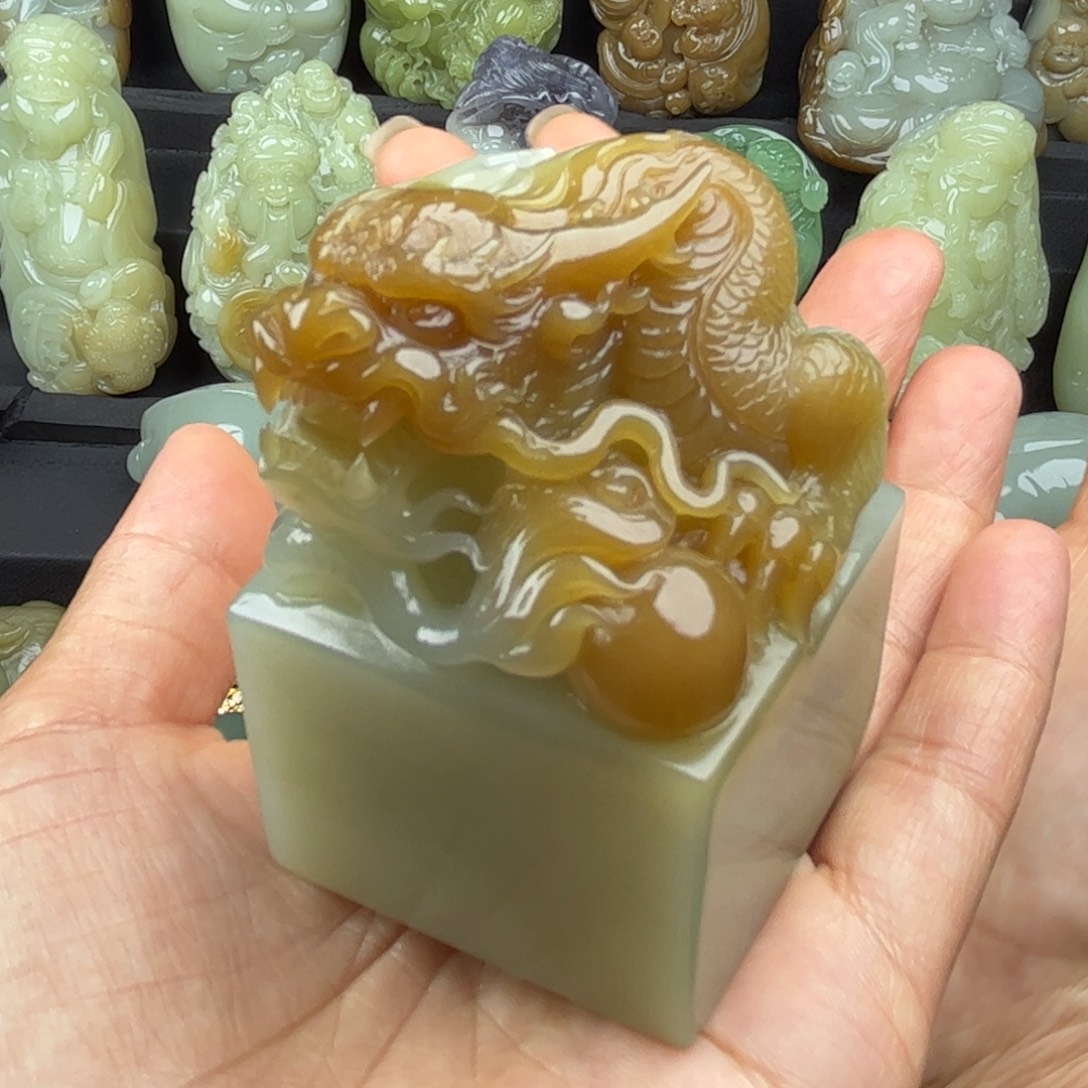 毛***仰和田玉未镶嵌把件