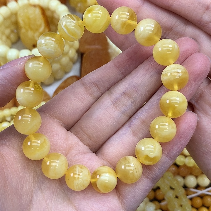 蜜蜡未镶嵌珠宝奇石