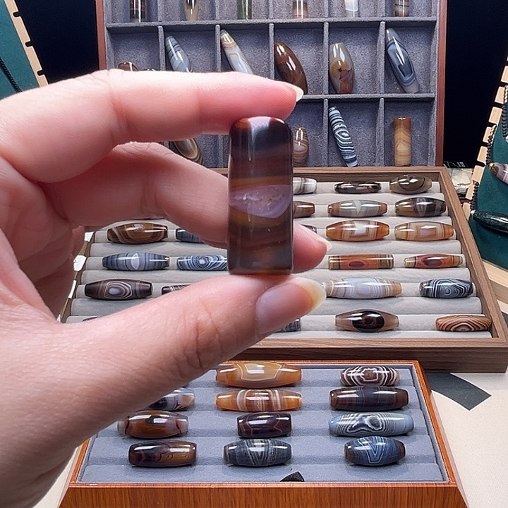 玛瑙/玉髓合金颈饰