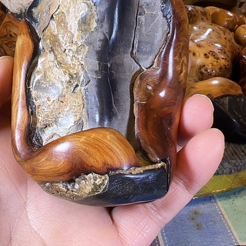 柏木（崖柏）金****所随行摆件手把件