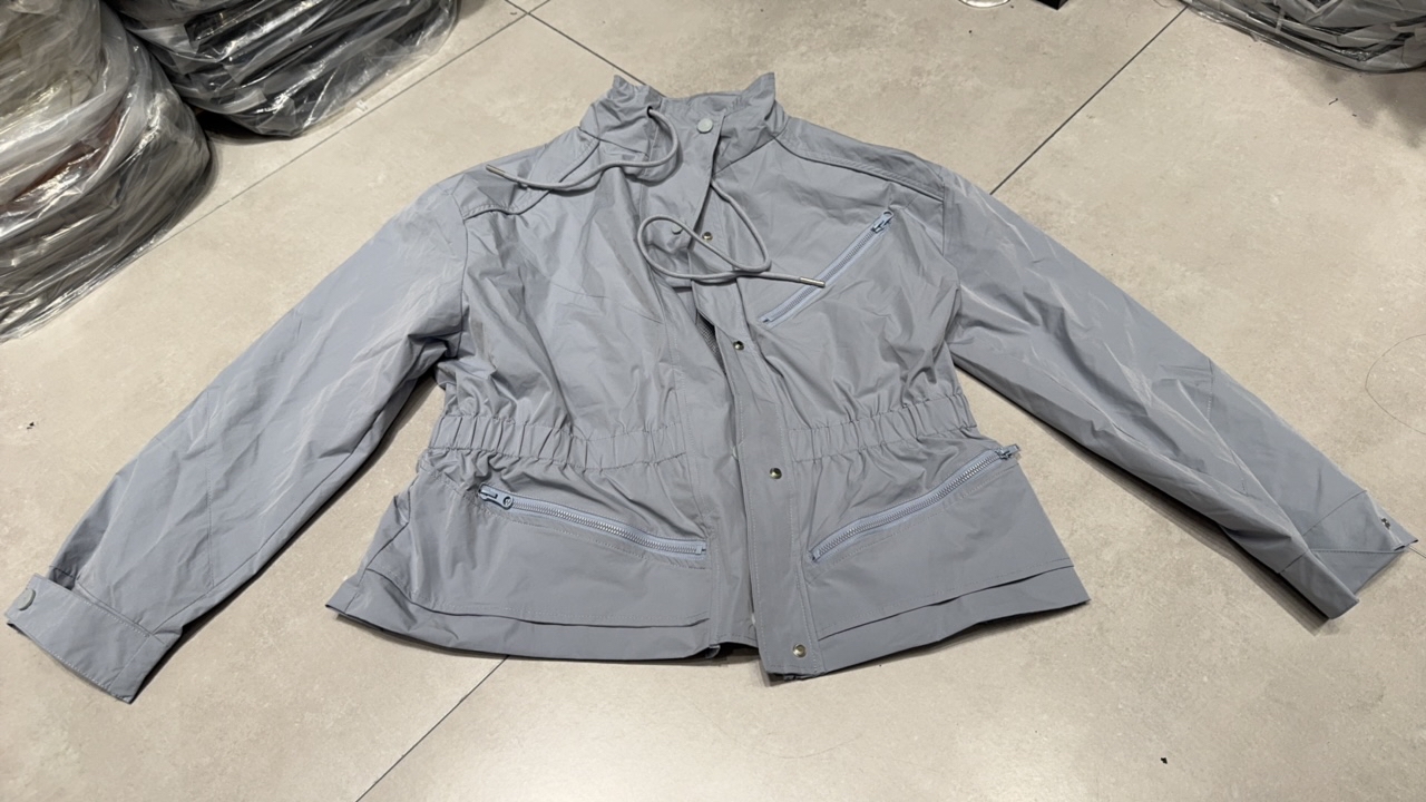 短款立领拉链休闲风常规款短外套速干防水风衣运动休闲软壳