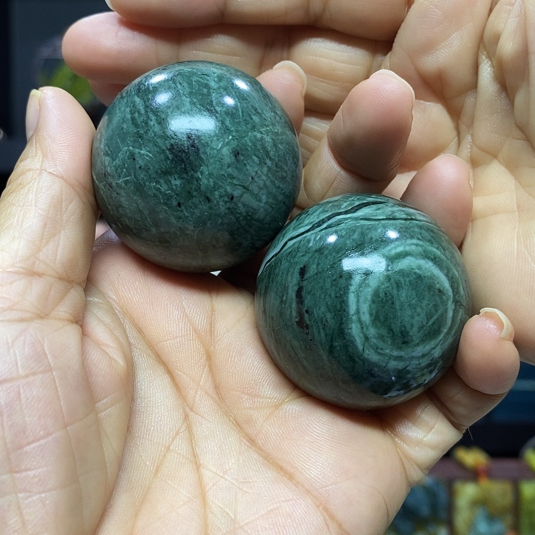 未镶嵌岫玉挂件吊坠