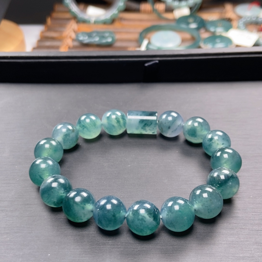 翡翠手链未镶嵌飘**青手链