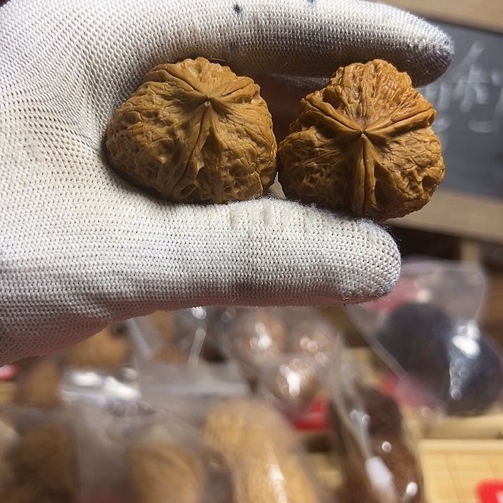 文玩核桃吊坠三棱17号