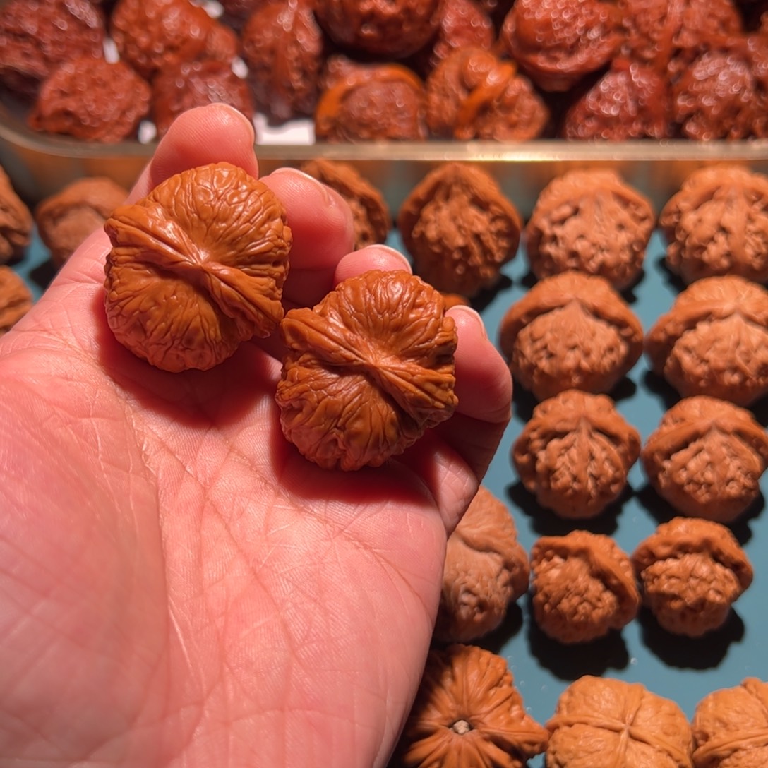 ω***斌文玩核桃吊坠元宝