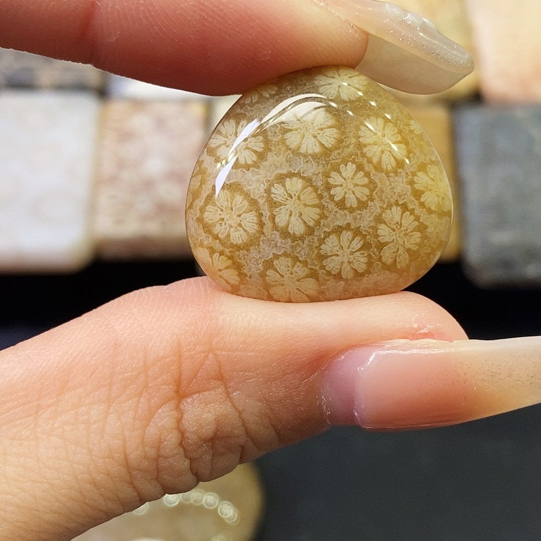 硅化玉颈饰合金用****8