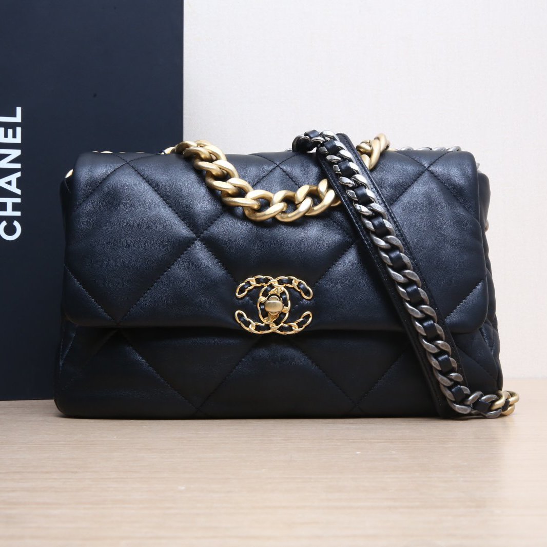 99新 Chanel/香奈儿 小花柳 19BAG 口盖包 中号 黑色 芯片开