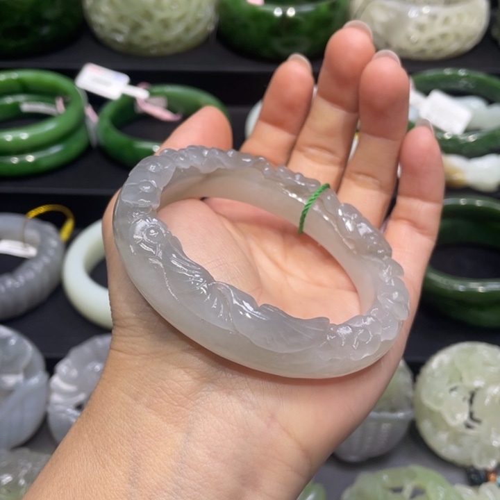 和田玉手镯57+圈口 编号34未镶嵌